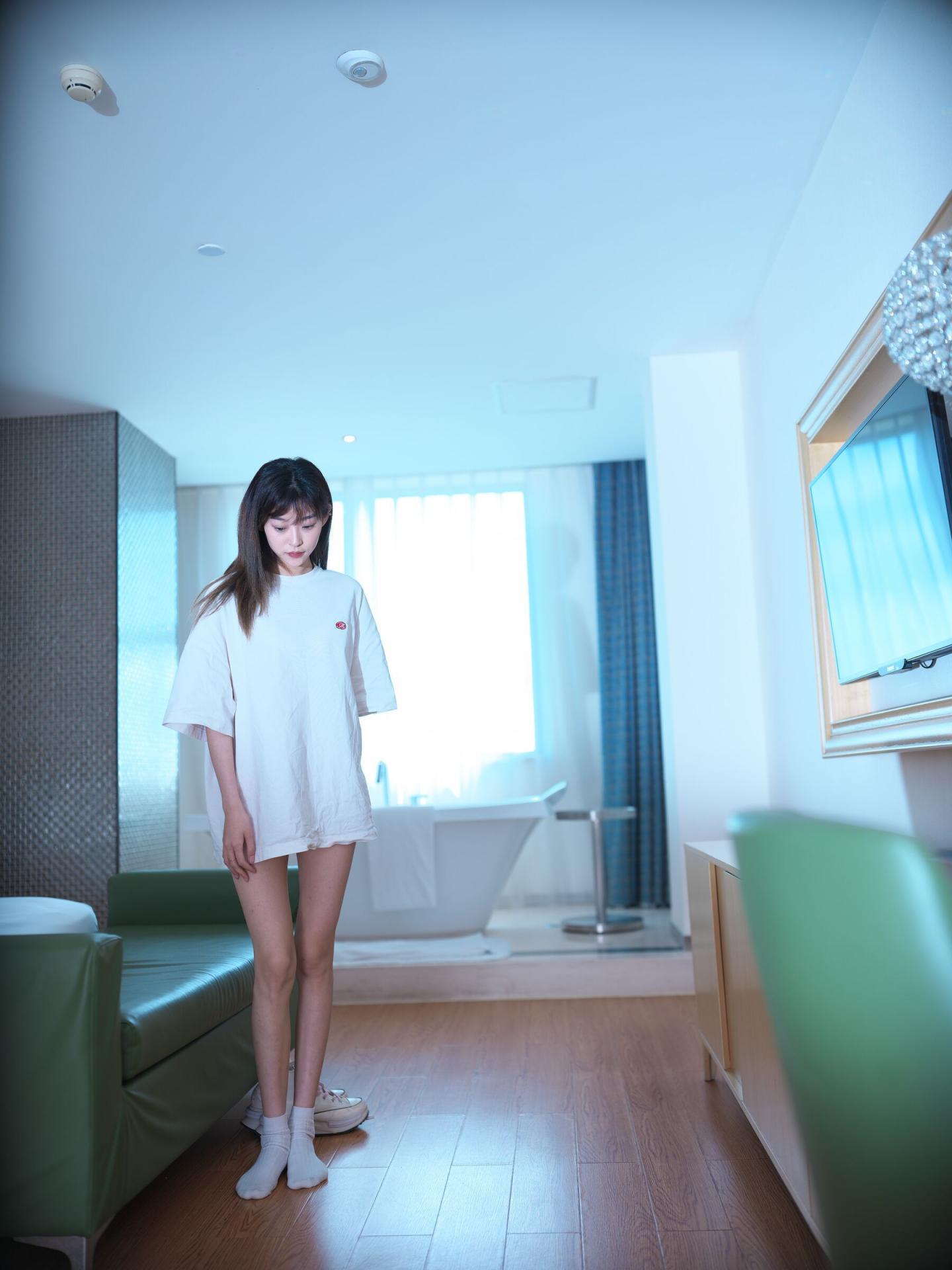私房照系列【清秀精致】【休闲装】【41P】-最新资源社区-琳琅工作室-琳琅资源社 - 免费帮找网盘资源社区
